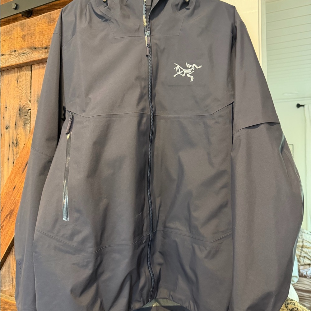 Arc'teryx Men's Black Ski Jacket